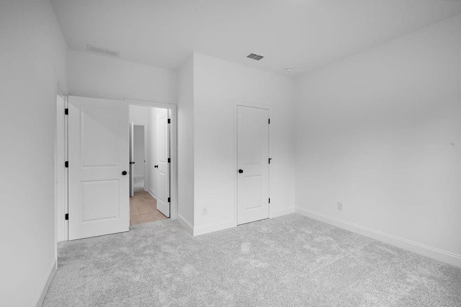 Spacious, unfurnished interior of a new home in Reserve at Hickory Walk, Kennesaw (Image 15).