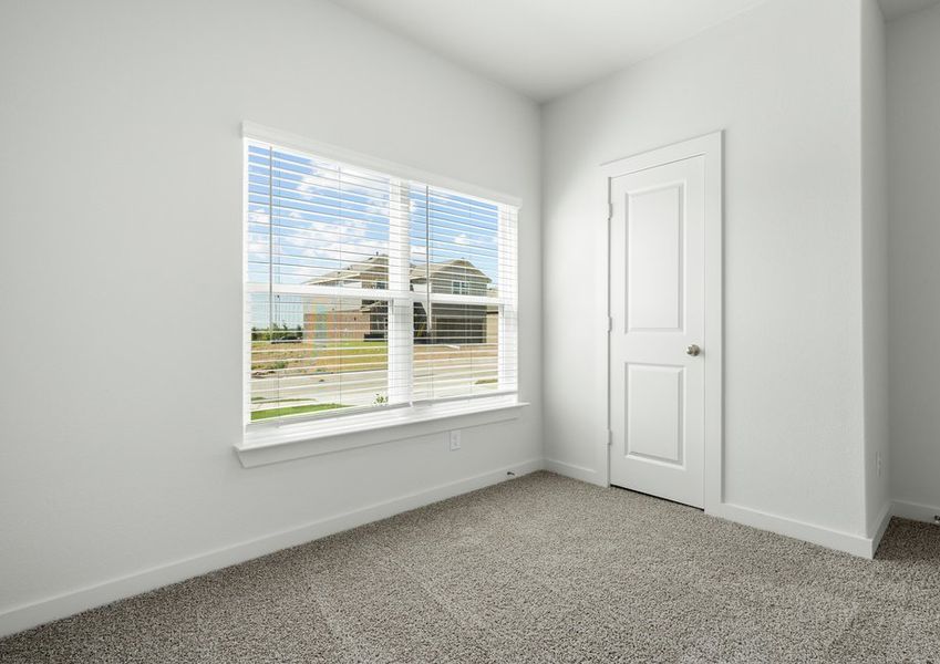 Representative unfurnished interior of a home built from the Amelia by LGI Homes in Vista West, Fort Worth (Image 10).