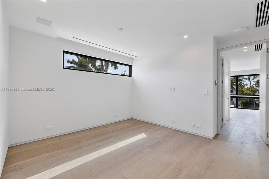 Spacious, unfurnished interior of a new home in , Key Biscayne (Image 26). Spacious, unfurnished interior of a new home in , Key Biscayne (Image 26).