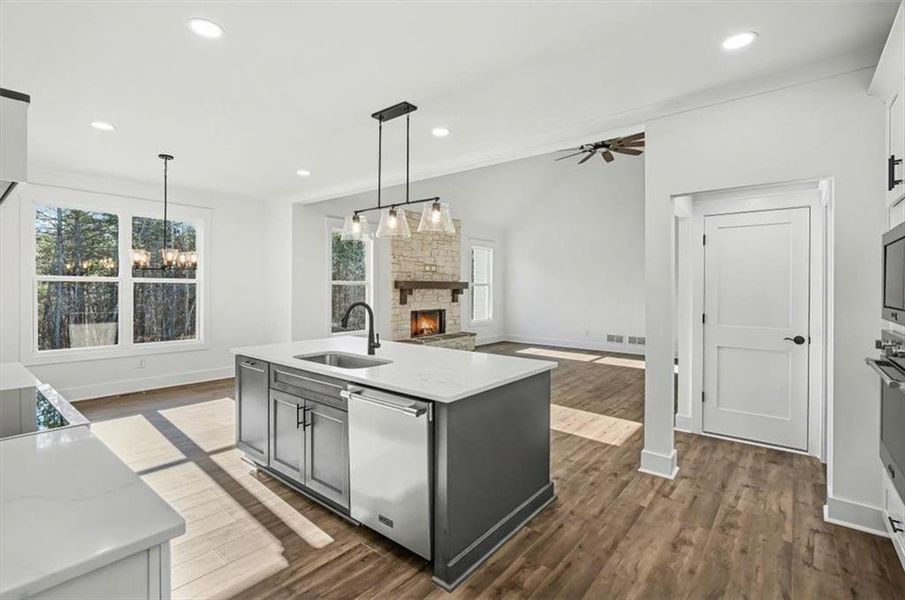 Furnished interior view inside a new home in , Waleska (Image 12).