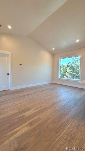 Spacious, unfurnished interior of a new home in , Crestone (Image 27).