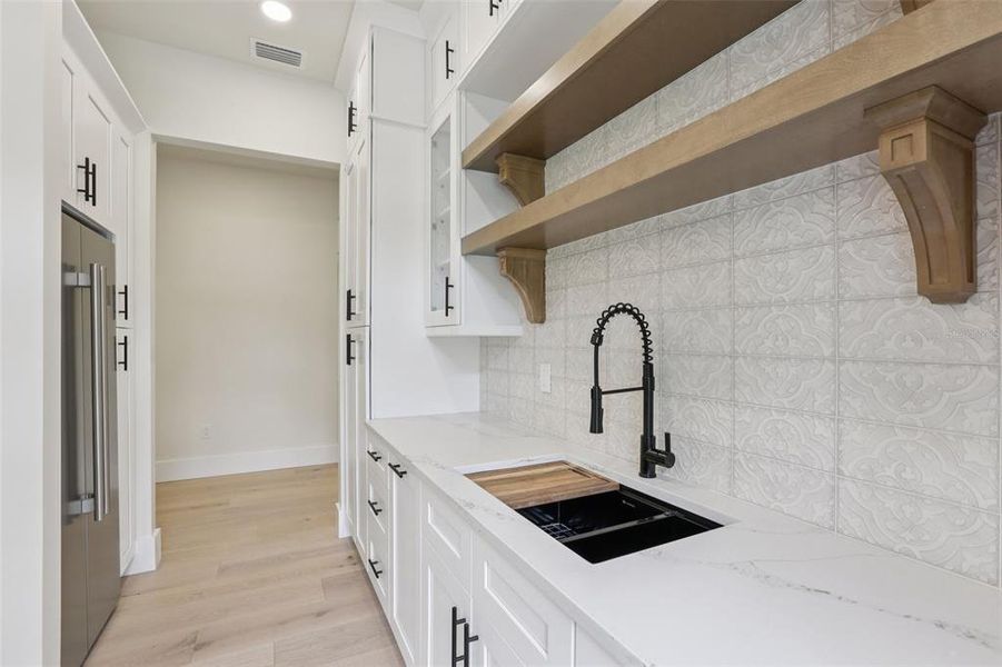 Furnished interior view inside a new home in , Lutz (Image 32).