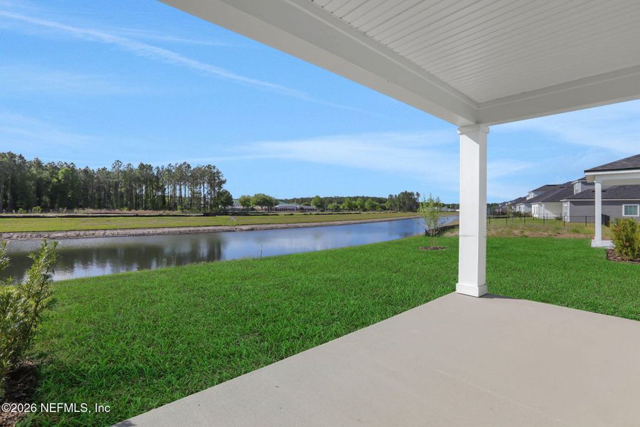 Exterior details and patio area of a home in Amberly, Green Cove Springs (Image 3).