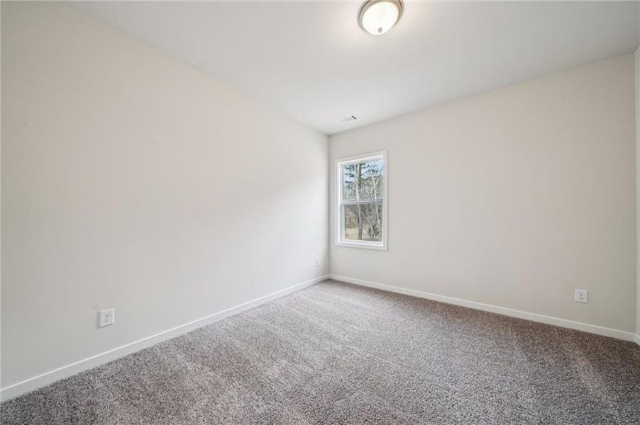 Spacious, unfurnished interior of a new home in Rosewood Lake Estates, Hoschton (Image 41).