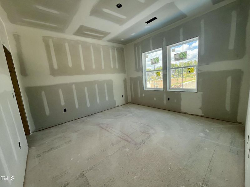 B7EC012C-596A-4D04-BC81-300E9AA94F53