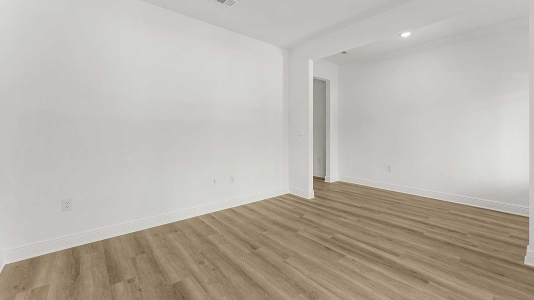 Spacious, unfurnished interior of a new home in Nellie Preserve, Santa Rosa Beach (Image 17).