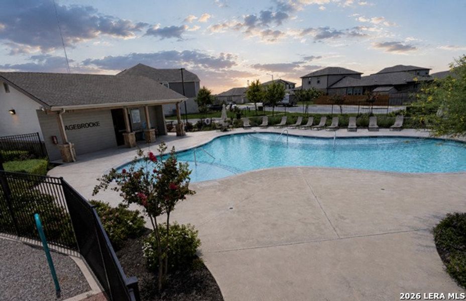 Community amenities in , San Antonio (Image 34).