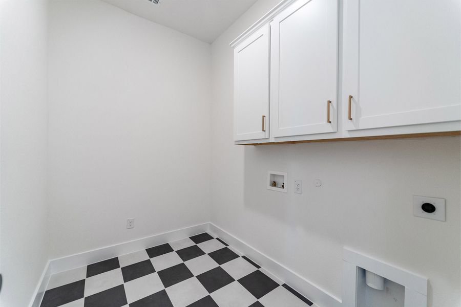 Spacious, unfurnished interior of a new home in Sonoma Verde, Rockwall (Image 58).