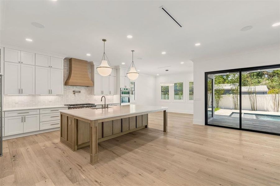 Furnished interior view inside a new home in , Tampa (Image 45).