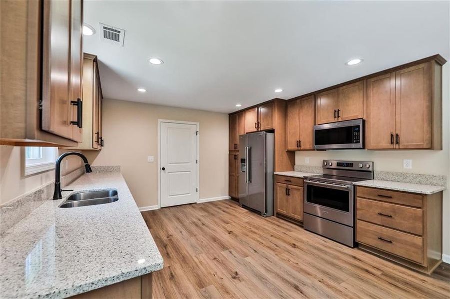 Furnished interior view inside a new home in , Rockmart (Image 11).