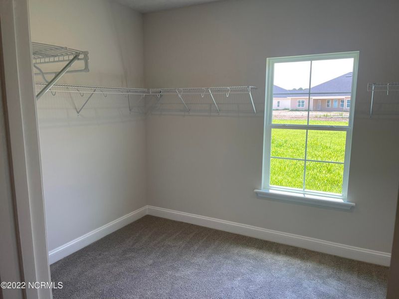 Spacious, unfurnished interior of a new home in Summer Place, Grimesland (Image 6).