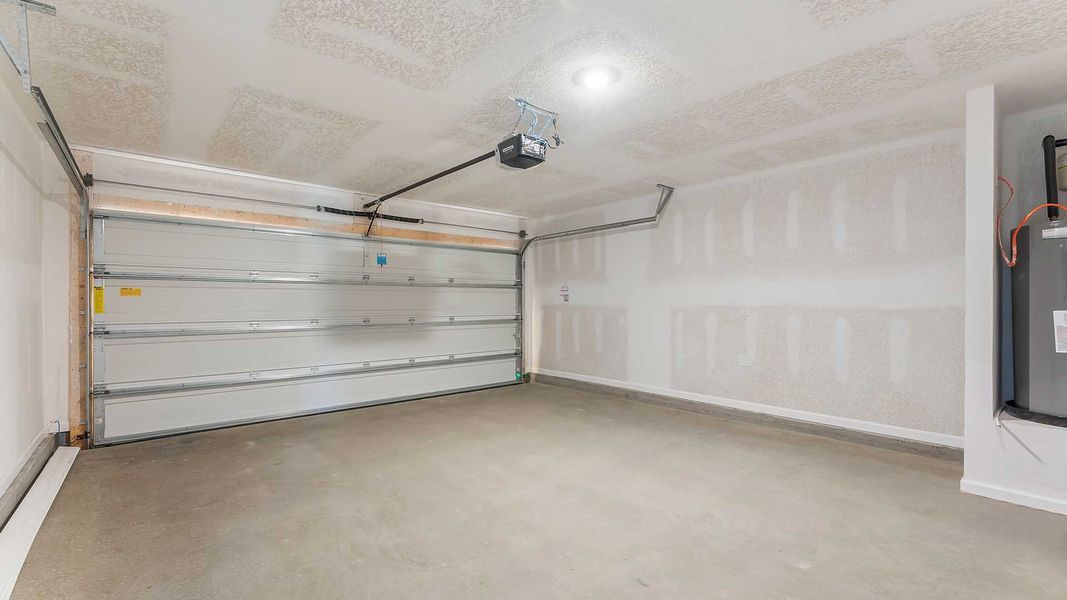 Spacious, unfurnished interior of a new home in Magnolia at the Bluffs Phase 3, Freeport (Image 24). Spacious, unfurnished interior of a new home in Magnolia at the Bluffs Phase 3, Freeport (Image 24).