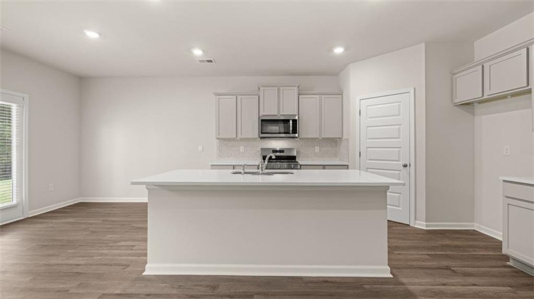 Furnished interior view inside a new home in Twin Lakes, Hoschton (Image 9).