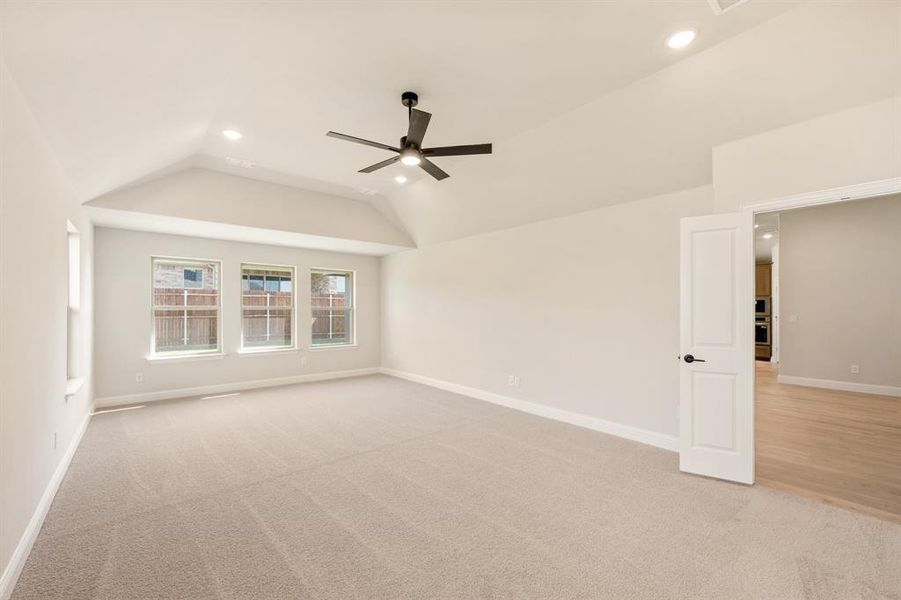 Spacious, unfurnished interior of a new home in Sunset Ridge, Alvarado (Image 39). Spacious, unfurnished interior of a new home in Sunset Ridge, Alvarado (Image 39).