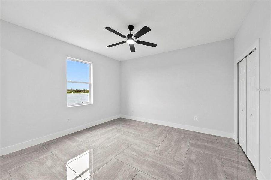 Spacious, unfurnished interior of a new home in , Palmetto (Image 44).