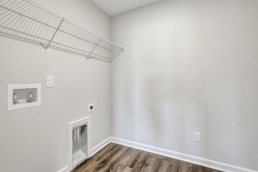 Spacious, unfurnished interior of a new home in Belair East, Statesboro (Image 21).