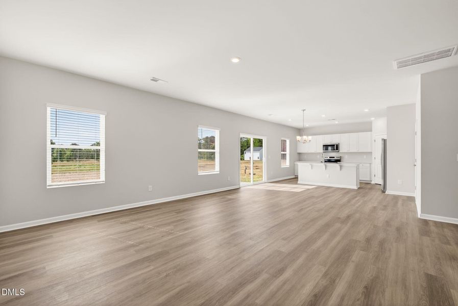11-web-or-mls-DSC07304 11-web-or-mls-DSC07304