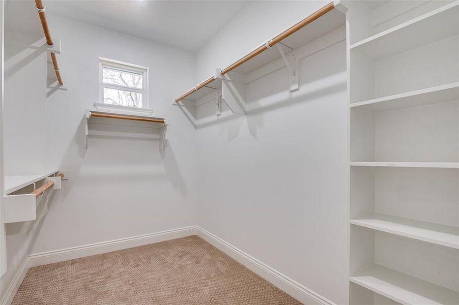 Spacious, unfurnished interior of a new home in , Seagoville (Image 21).