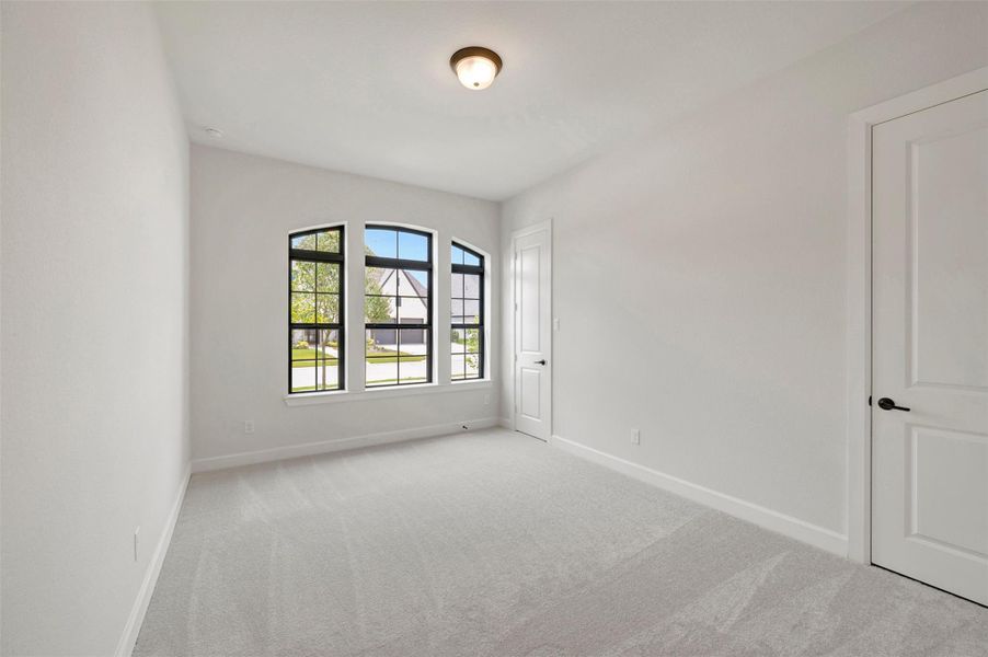 Spacious, unfurnished interior of a new home in Harvest Green - Parkview Collection, Richmond (Image 14). Spacious, unfurnished interior of a new home in Harvest Green - Parkview Collection, Richmond (Image 14).