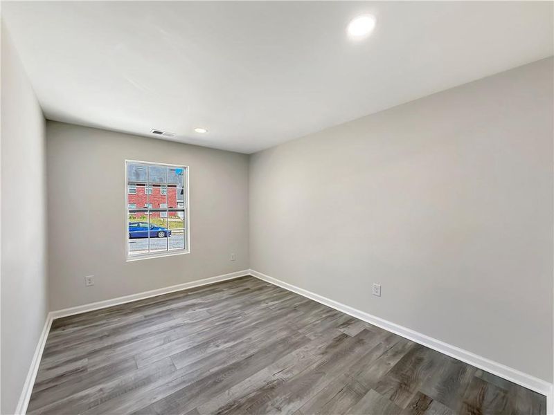 Spacious, unfurnished interior of a new home in , Jonesboro (Image 17).
