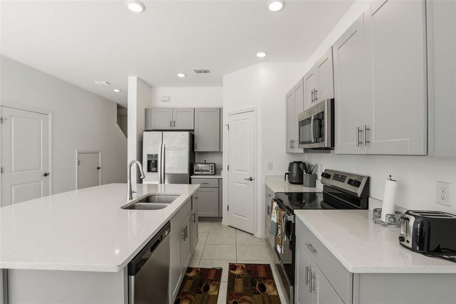 Furnished interior view inside a new home in , Davenport (Image 10).