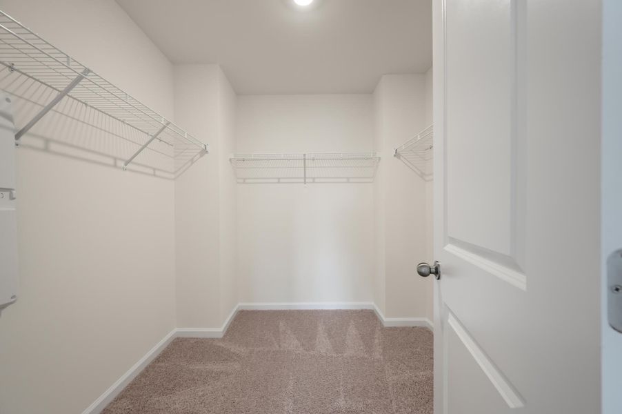 Spacious, unfurnished interior of a new home in The Landings at Montague, Goose Creek (Image 33).