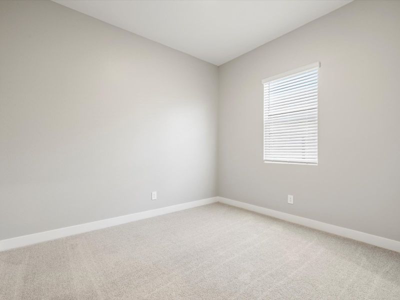 Spacious, unfurnished interior of a new home in Legacy Place, Glendale (Image 12).