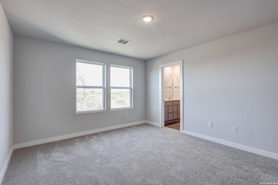 Spacious, unfurnished interior of a new home in Mesa Vista, San Antonio (Image 15). Spacious, unfurnished interior of a new home in Mesa Vista, San Antonio (Image 15).