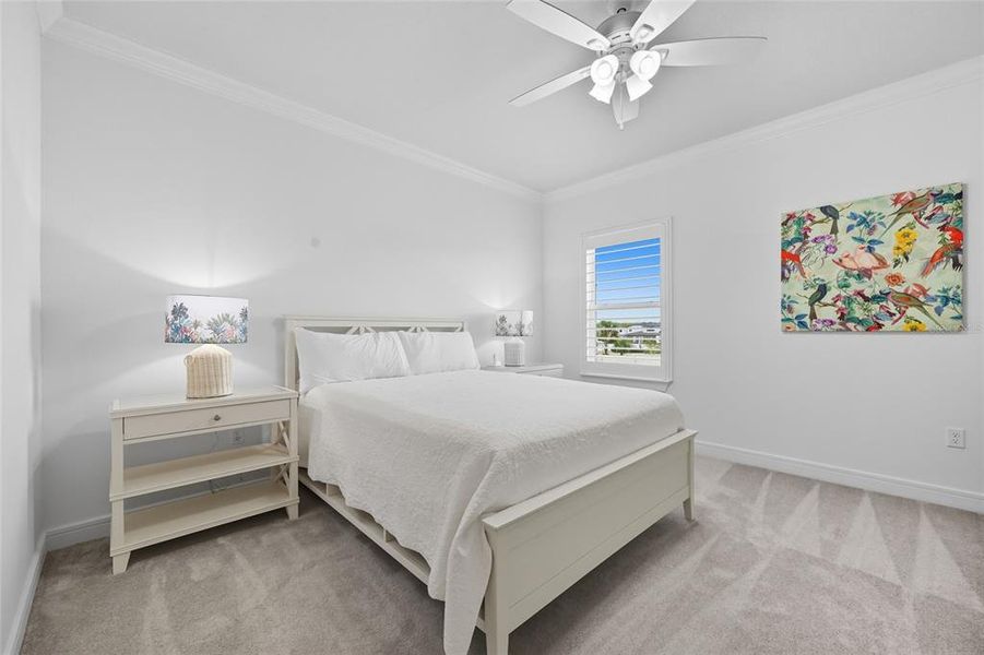 Furnished interior view inside a new home in , Orlando (Image 27).