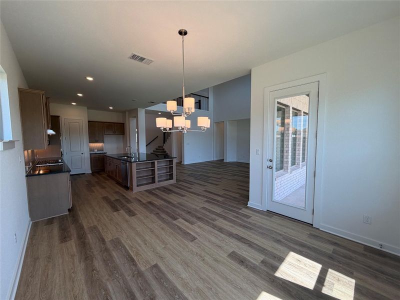 Spacious, unfurnished interior of a new home in Lariat, Liberty Hill (Image 15).
