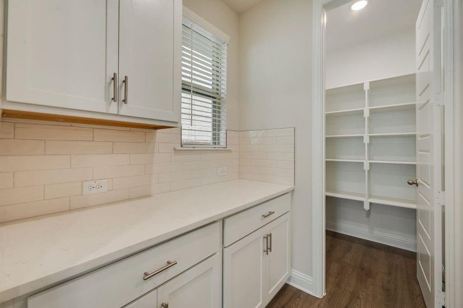 Furnished interior view inside a new home in Sutton Fields, Celina (Image 10).