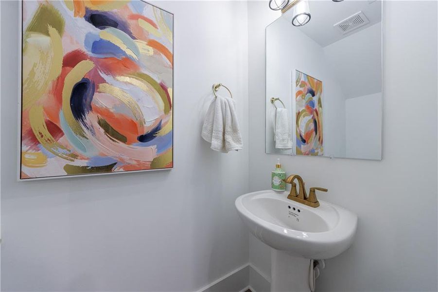 Image 27 of a home in .