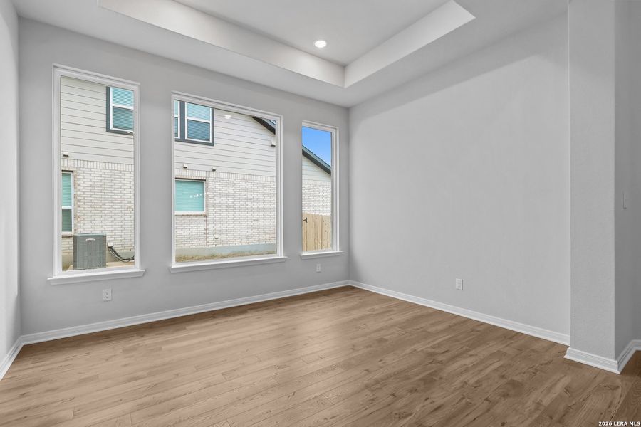 Spacious, unfurnished interior of a new home in Buffalo Crossing, Cibolo (Image 21).