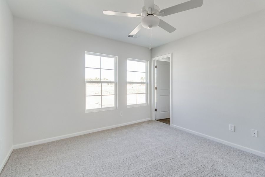Spacious, unfurnished interior of a new home in Astoria, Columbia (Image 22).