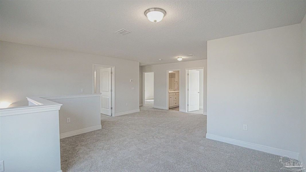 Spacious, unfurnished interior of a new home in Pine Top, Cantonment (Image 12).