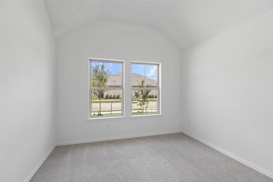 Spacious, unfurnished interior of a new home in Oakwood Estates, Waller (Image 18).