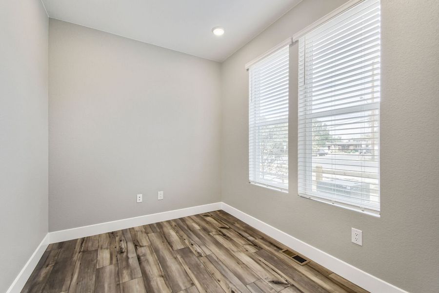 Spacious, unfurnished interior of a new home in Uplands, Westminster (Image 11).