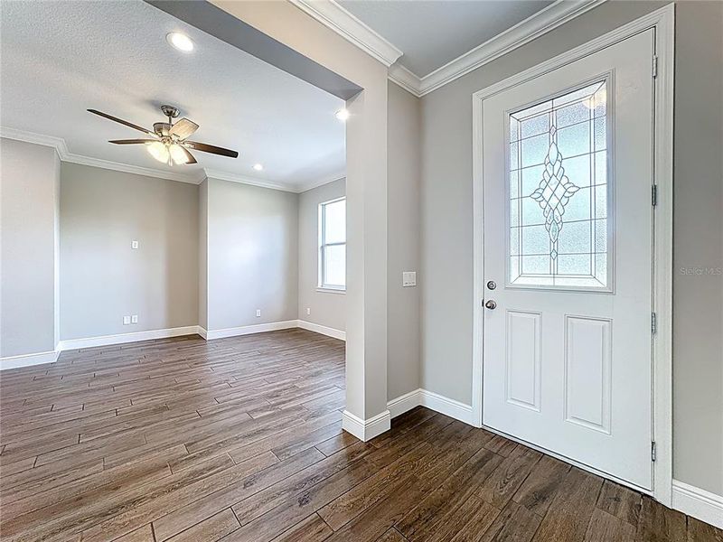 Spacious, unfurnished interior of a new home in , Orlando (Image 34).