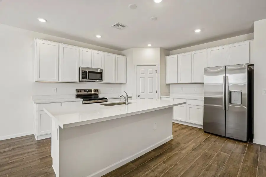 Representative images and renderings are for illustrative purposes. Actual structural options and design finishes of home may vary.