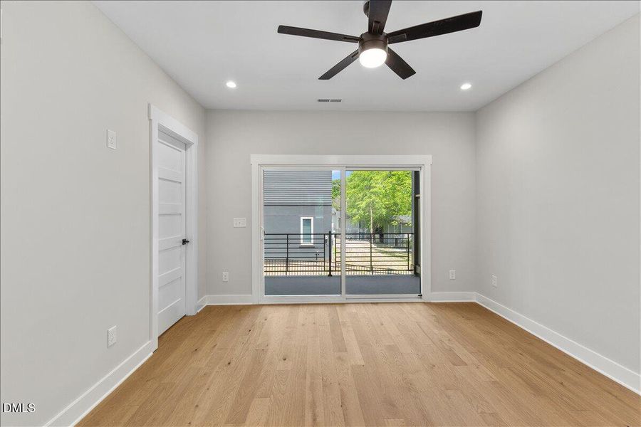 22-541 Bragg St