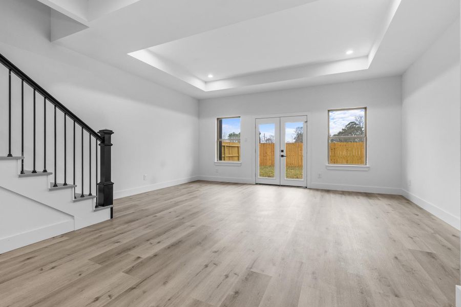 Spacious, unfurnished interior of a new home in , Houston (Image 10).