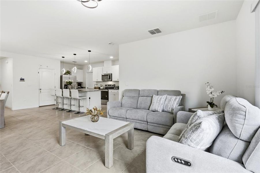 Furnished interior view inside a new home in Cascades, Davenport (Image 10).