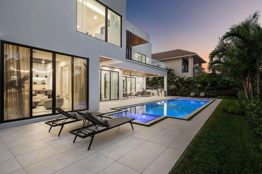 Exterior details and patio area of a home in , Boca Raton (Image 4).