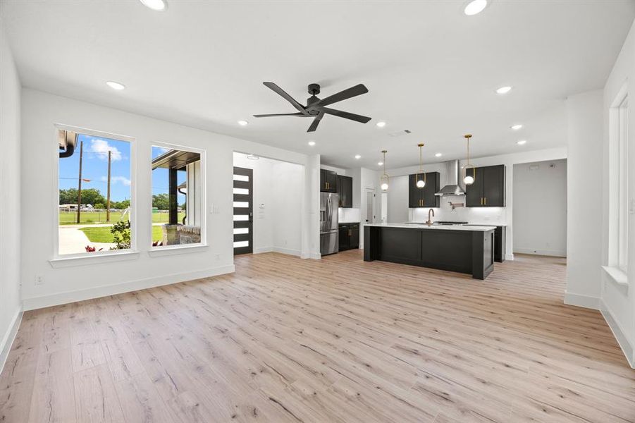 Spacious, unfurnished interior of a new home in , Kerens (Image 15).