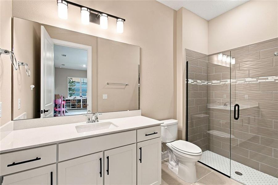 Furnished interior view inside a new home in , Winter Garden (Image 56).