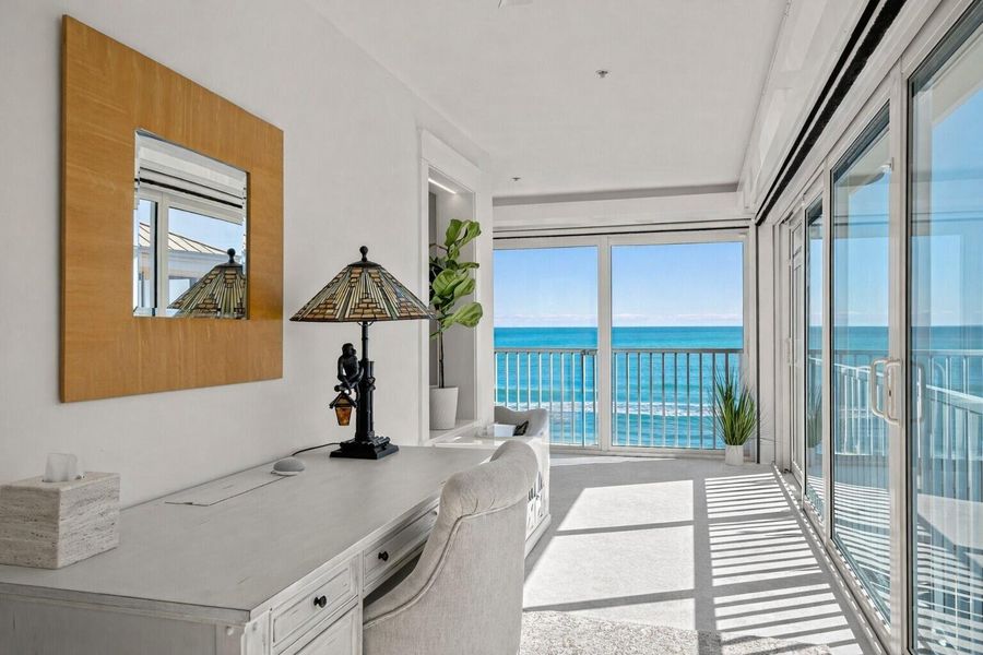 Ocean Balcony Ocean Balcony