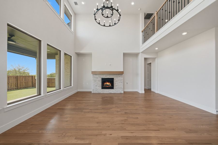 Spacious, unfurnished interior of a new home in Hillside Village, Celina (Image 20).