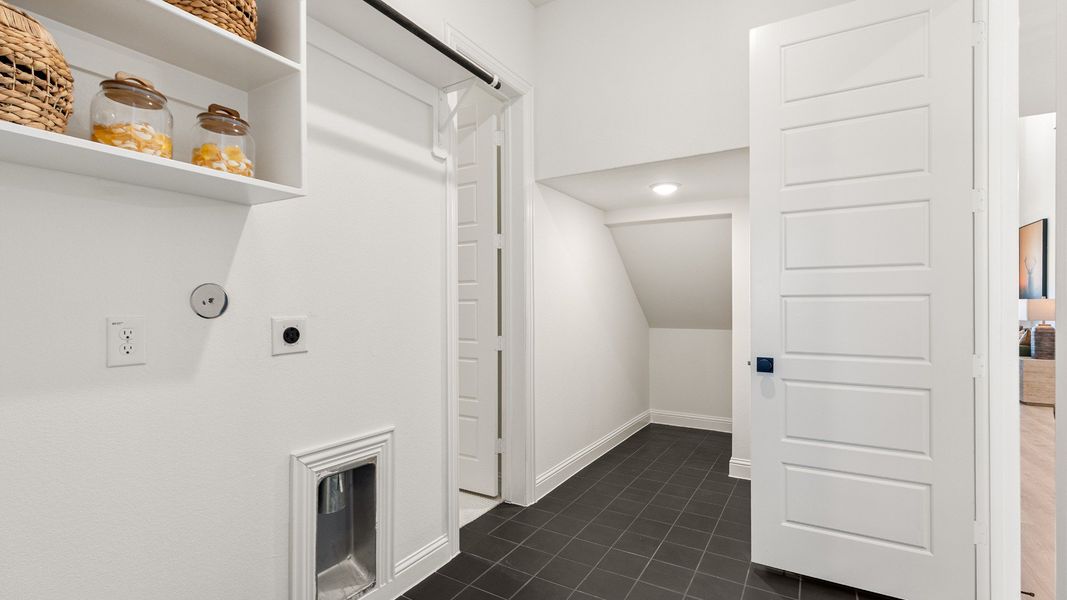 Representative furnished interior of a home built from the Rosewood by DRB Homes in Brookewater, Rosenberg (Image 19).