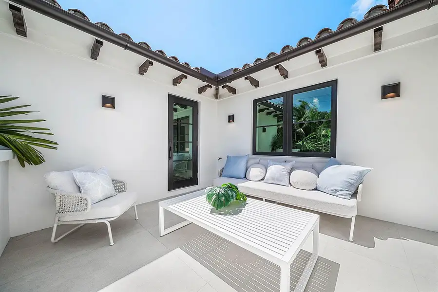 038-230PershingWay-WestPalmBeach-FL-3340 038-230PershingWay-WestPalmBeach-FL-3340