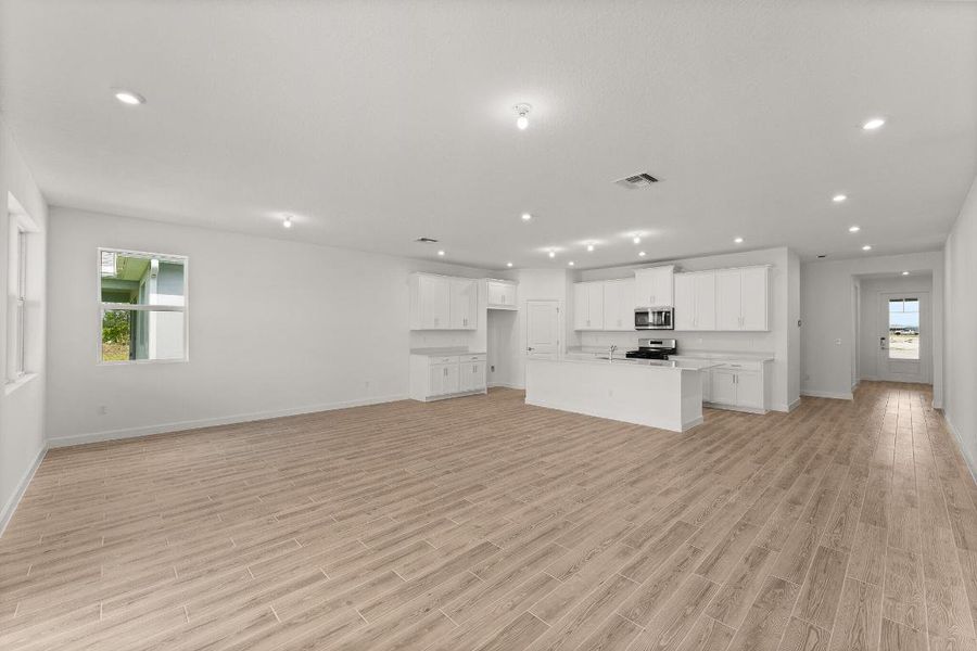 US_SEF_GATEWAY_LOT 344_dining